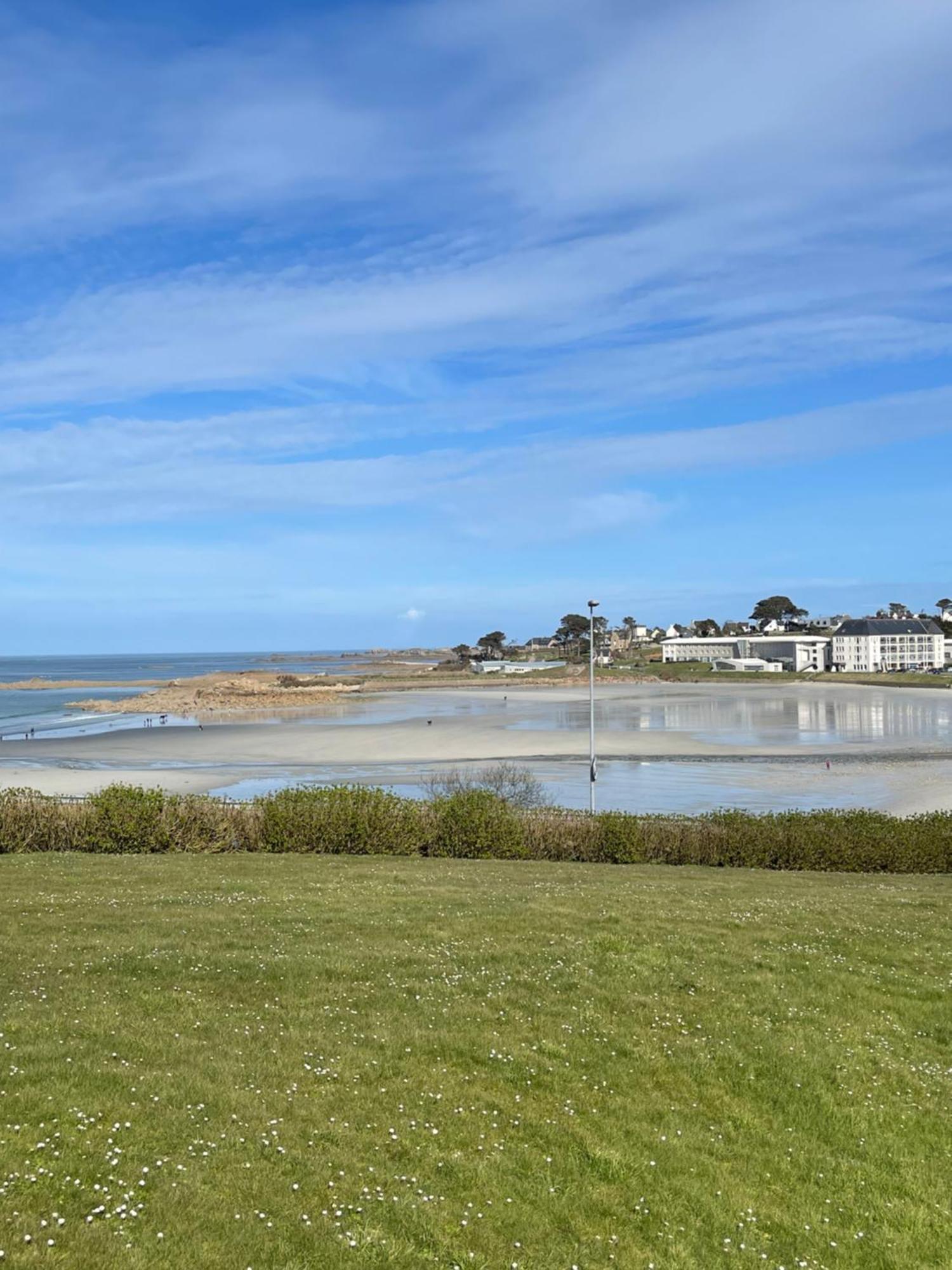 Duplex Vue Sur La Grande Plage De Trestel Villa Trevou-Treguignec Exterior photo